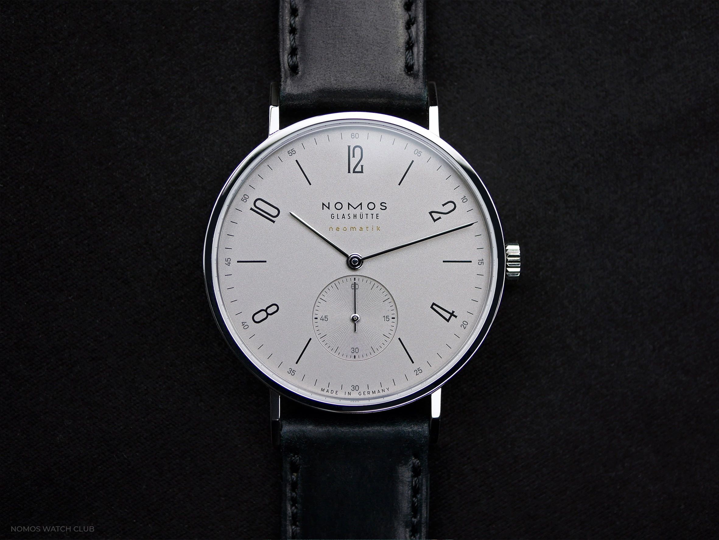 Hands-On: NOMOS Tangente neomatik 39 Platinum Gray (Platingrau)
